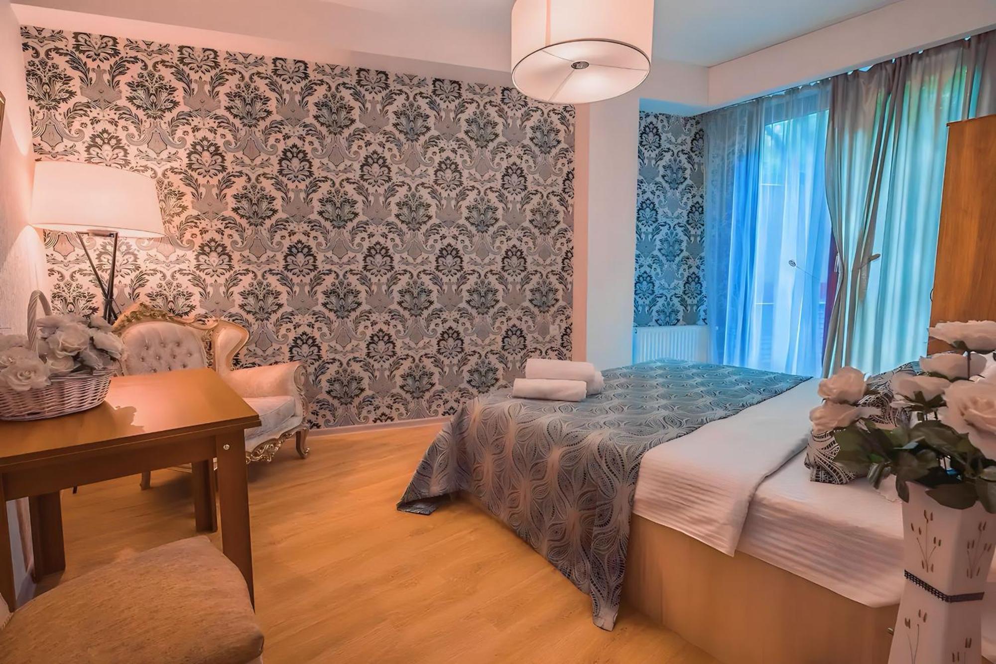 Cabernet Corner Appartement Tbilisi Buitenkant foto